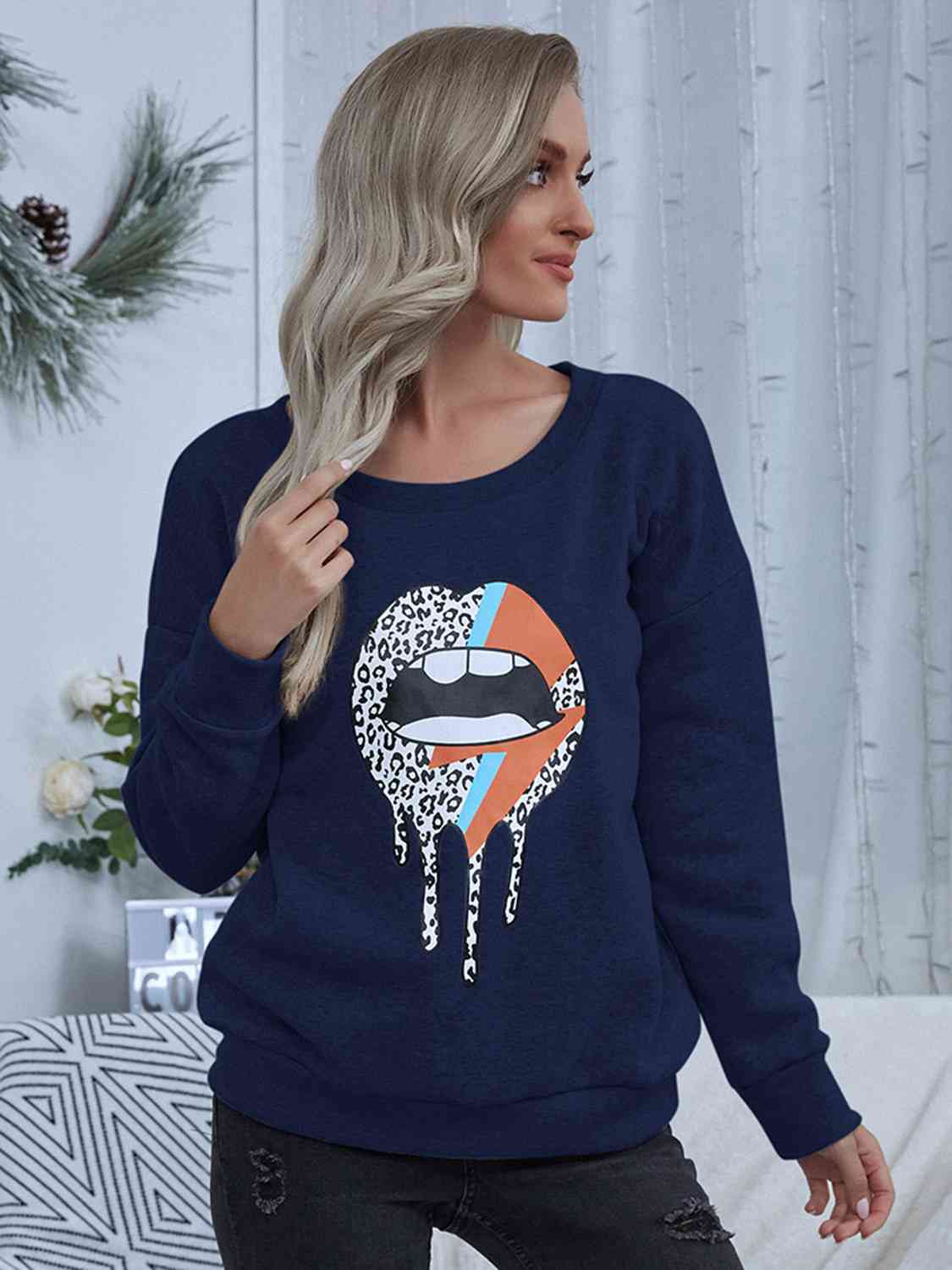 Lip Graphic Round Neck Sweatshirt